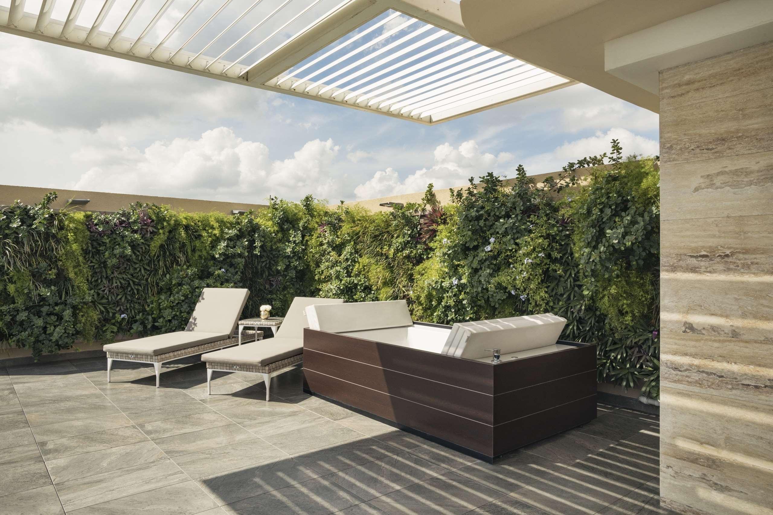 El Embajador, A Royal Hideaway Hotel Santo Domingo Zewnętrze zdjęcie A rooftop spa