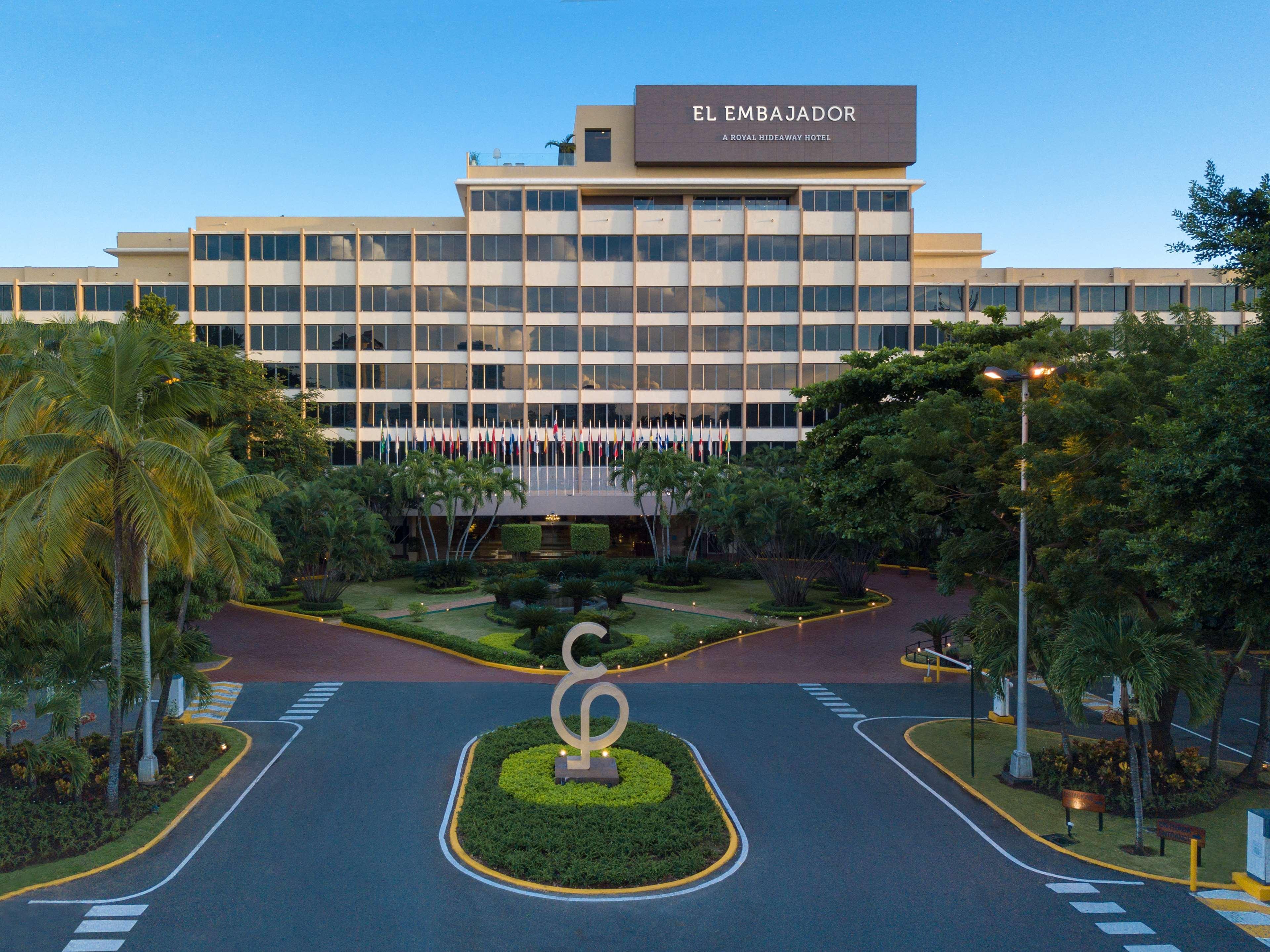 El Embajador, A Royal Hideaway Hotel Santo Domingo Zewnętrze zdjęcie The hotel in 2019