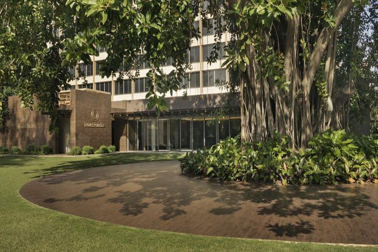 El Embajador, A Royal Hideaway Hotel Santo Domingo Zewnętrze zdjęcie The main entrance of the Royal College of Psychiatrists
