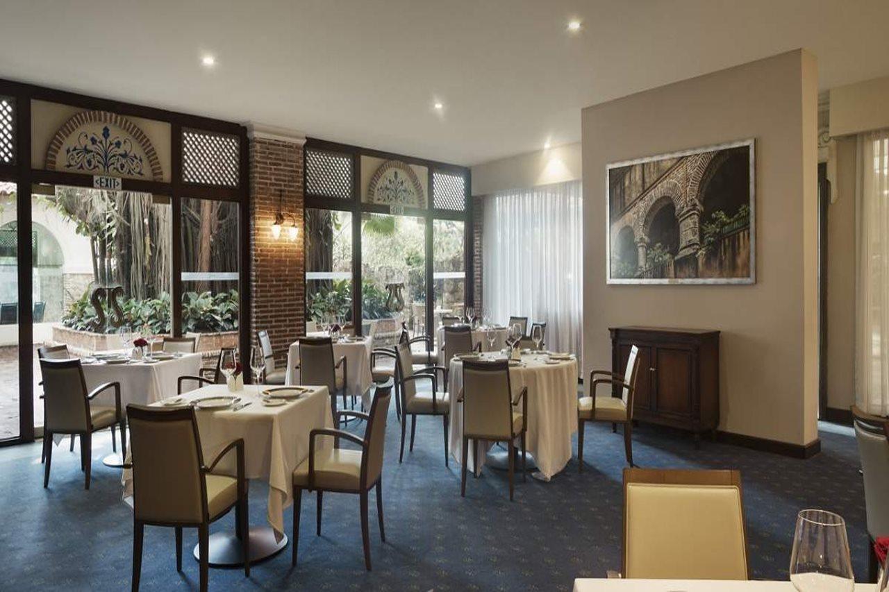 El Embajador, A Royal Hideaway Hotel Santo Domingo Zewnętrze zdjęcie Restaurant